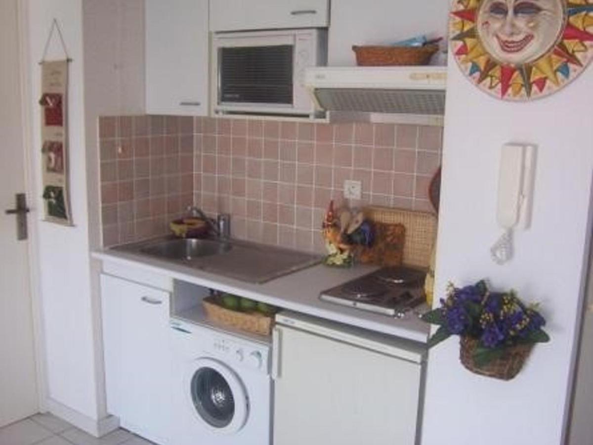 A Avec Terrasse Et Menage Inclus - Fr-1-226a-66 Appartement Fréjus
